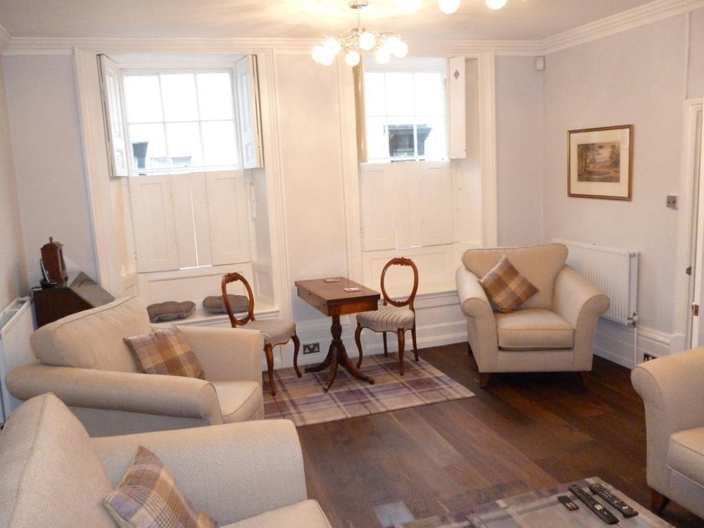 Kings House Wokingham Guest House Bilik gambar