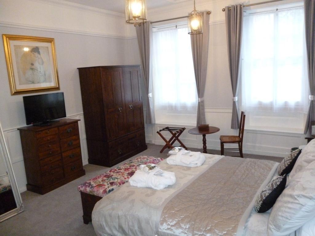 Kings House Wokingham Guest House Bilik gambar